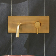 PAFFONI LIGHT 壁出し式シングルレバー洗面混合水栓178mm